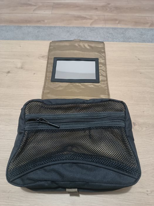 Kosmetyczka podróżna Forclaz Decathlon