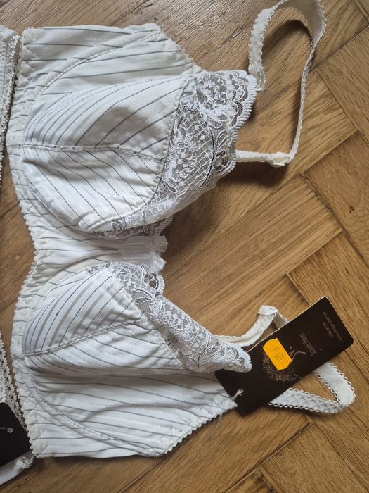 Komplet bielizny stanik 70F & figi M nowy z metkami