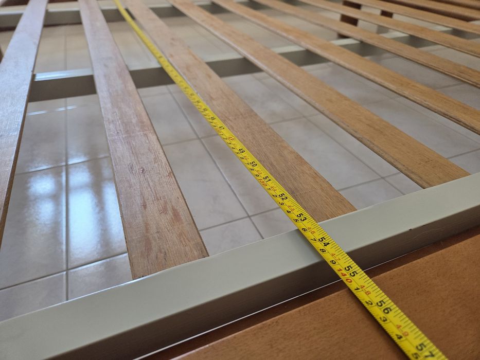 Vendo cama de casal em ótimo estado