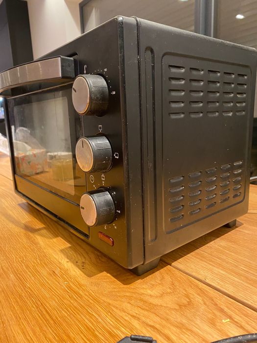 Piekarnik elektryczny mały