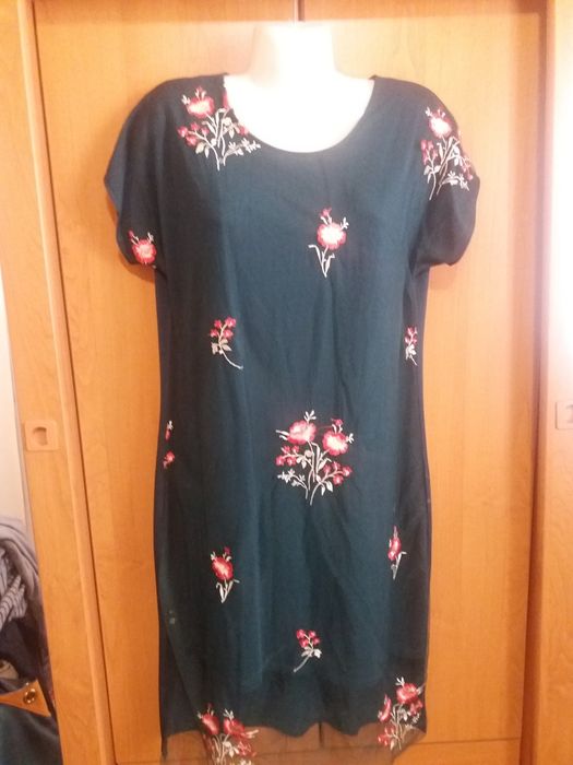 Платья разные 50- 52