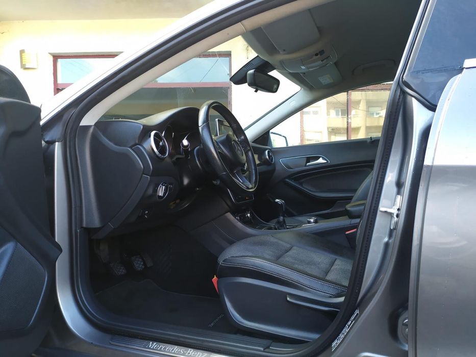 Mercedes-Benz CLA 180 d Shooting Brake Urban