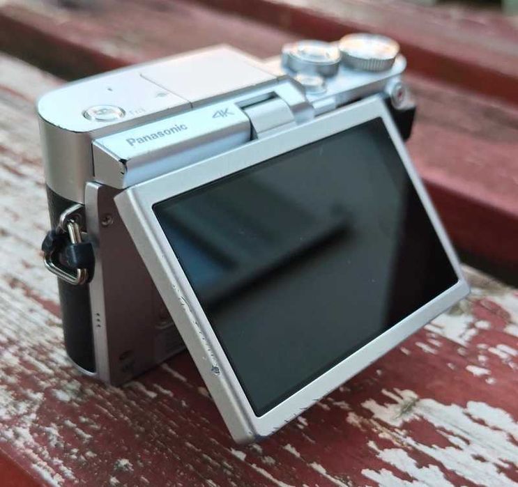 Panasonic Lumix DC-GX800