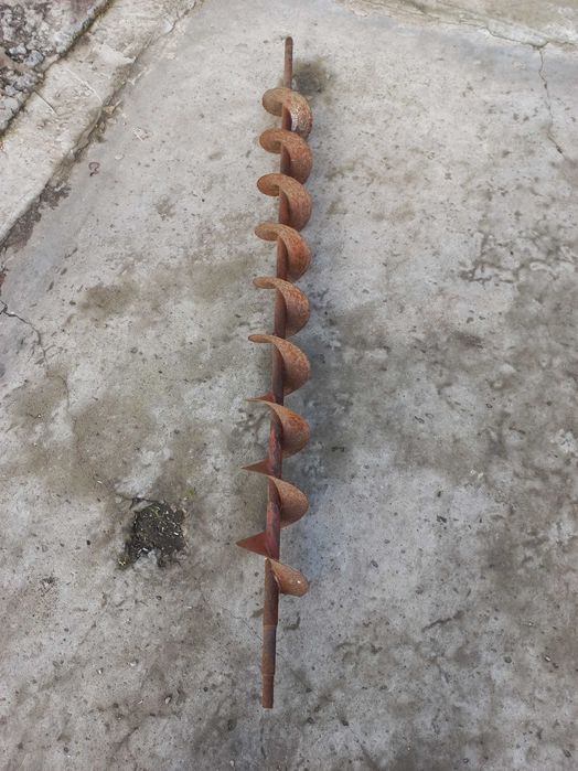 Вигрузний шнек, шнек бункера комбайна Нива СК-5: 6 200 грн. - Для ...