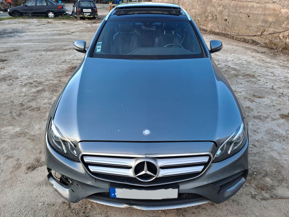 Mercedes-Benz E220d AMG