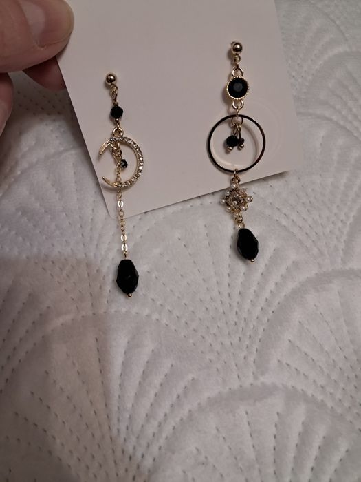 Kolczyki zloto-czarne delitakne