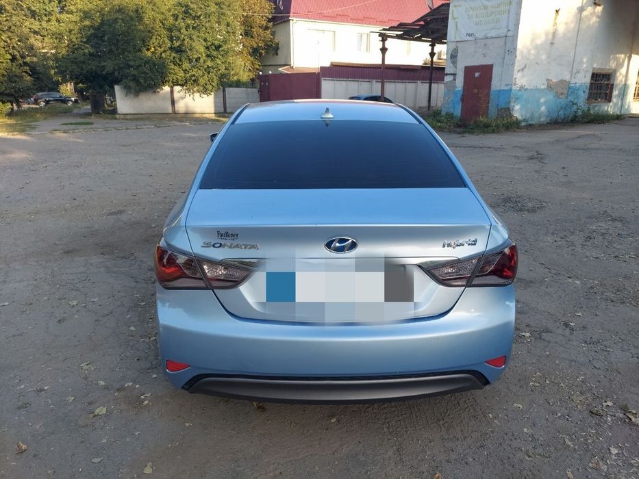 Hyundai sonata hybrid