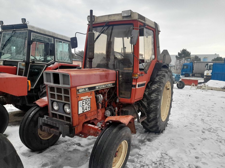 International case 695XL