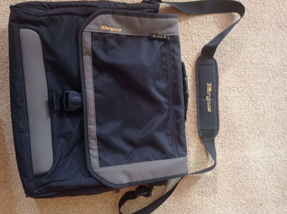 Сумка для ноутбука.