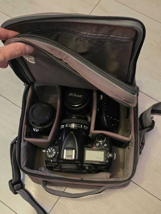Nikon D7000 kit — obiektywy, lampa Godox, torba, komplet fotografa