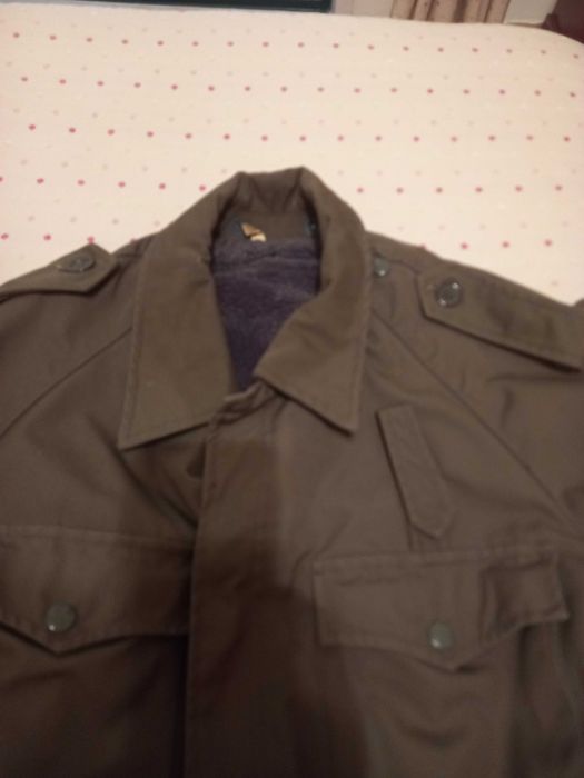 Casaco Anorak (Impermeável), com foro, para campismo e caça, pouco uso