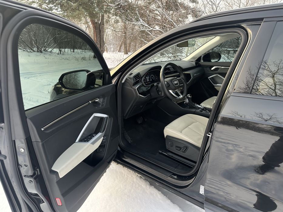 Audi Q3 2023 40TFSI S-tronic Quattro