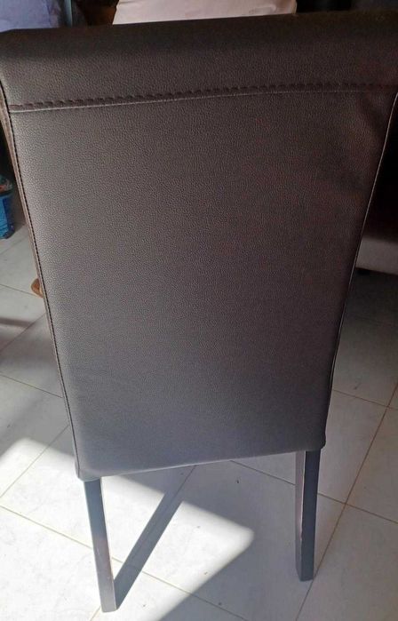 Cadeiras para sala de jantar em ótimo estado