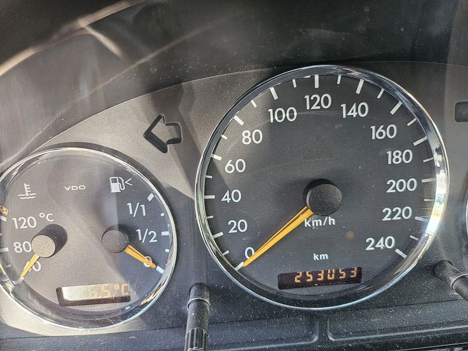 Mercedes-Benz ML 320 Standard