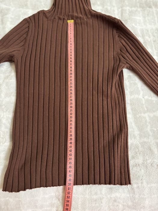 Продам гольф шоколадний solmar в рубчик розмір с