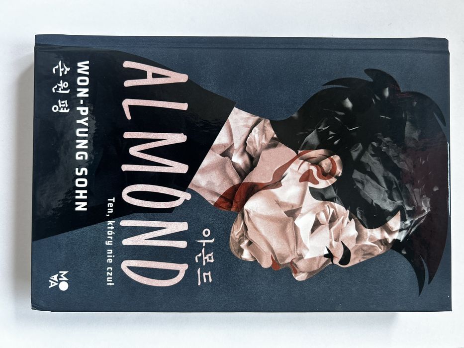 Ksiazka Almond, ten ktory nie czul