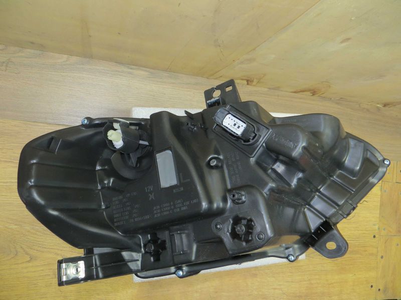 Фара 2018-2021 Ford Mustang JR3Z13008B JR3B13005A