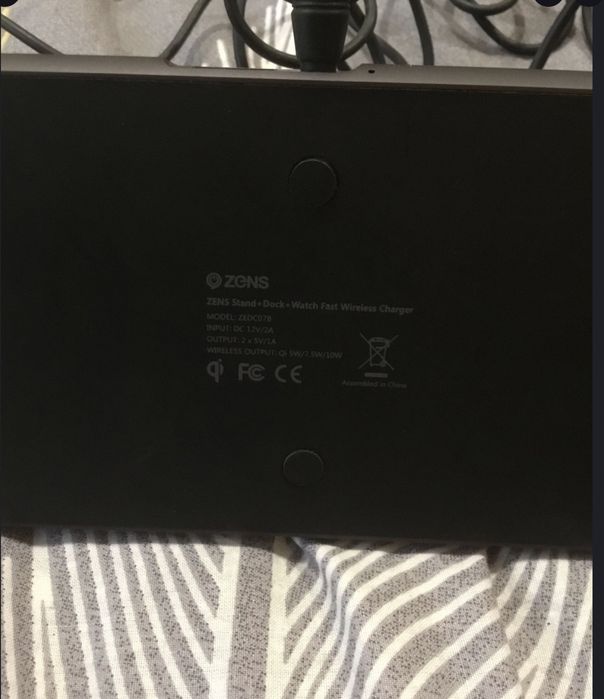 Бездротовий зарядний пристрій Zens Stand