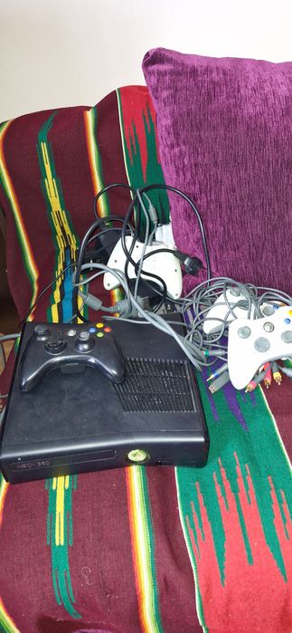 Xbox 360 z padami