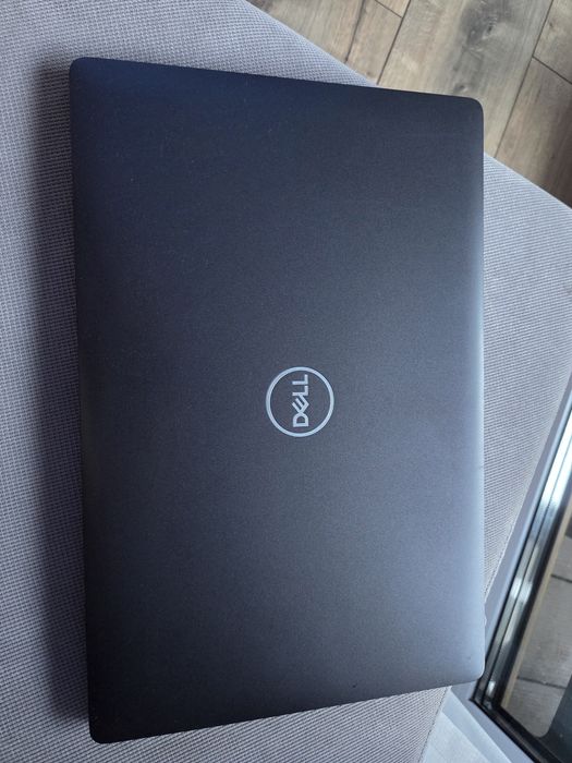 Laptop Dell Latitude 5500 8/256 GB i5-8265U SSD