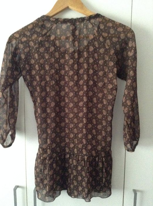 Blusa flores castanha RED OAK