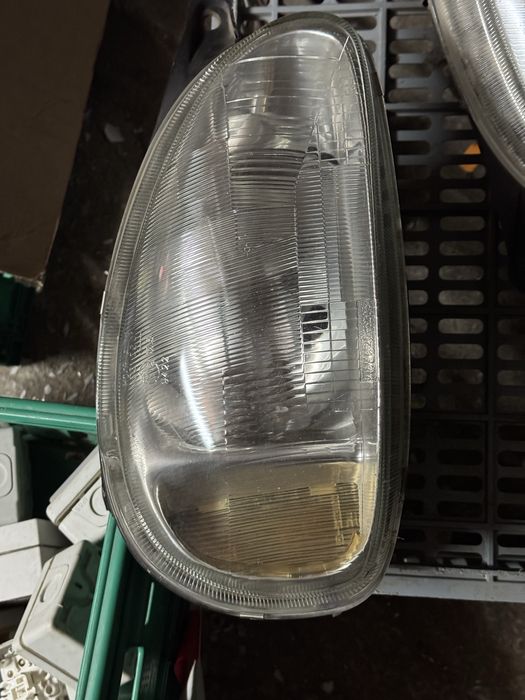 Farois da frente em bom estado