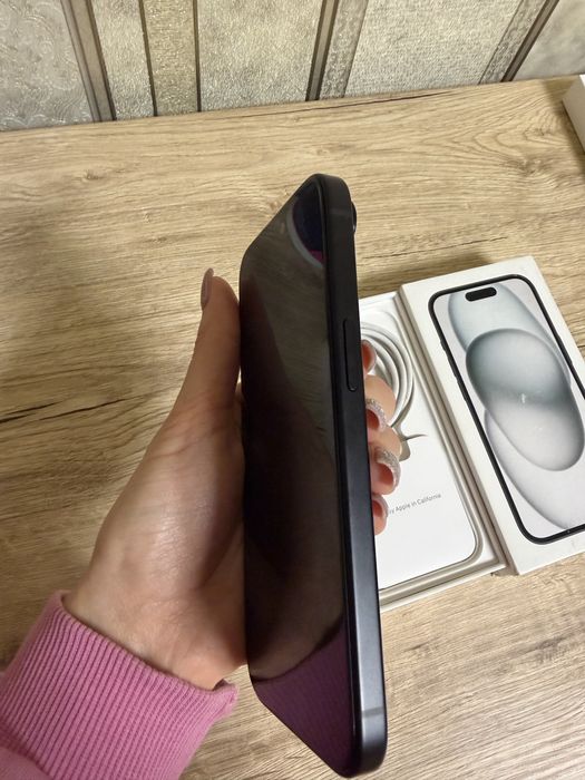 iPhone 15 128GB black (черный) Айфон 15
