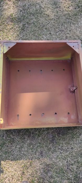 Skrzynka gazowa metalowa