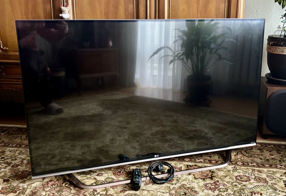 Niesprawny telewizor LG 55UF860V 4k 3D