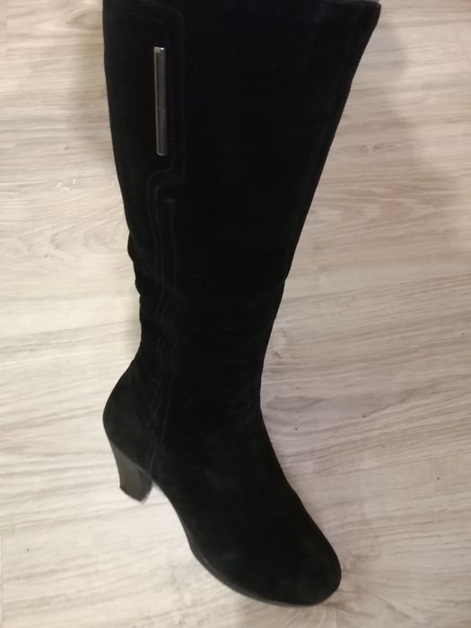 Сапожки, без дефектів, стан 4 із 5.всі питання в пп