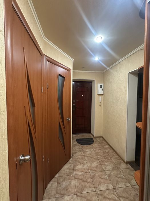 3-кімнатна на Нижньодніпровській 5/5 пов.