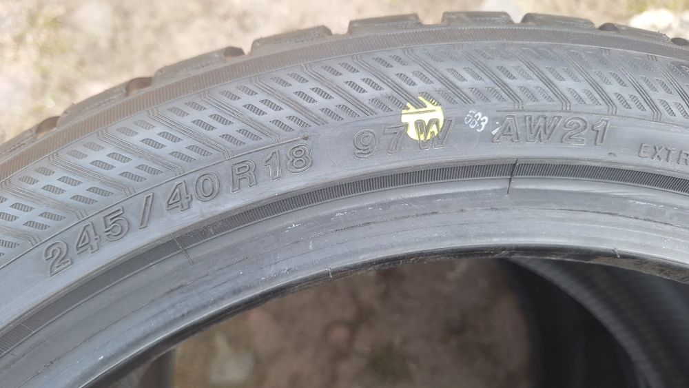 Opony Yokohama BluEarth-4S  245/40R28
