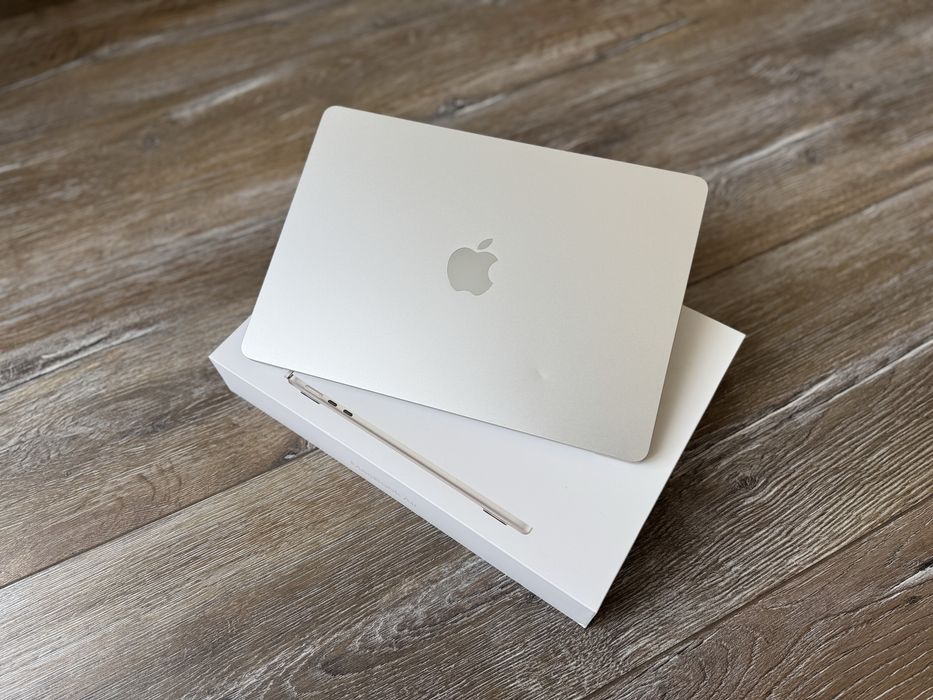 2022 MacBook Air M2 8gb ssd 250gb