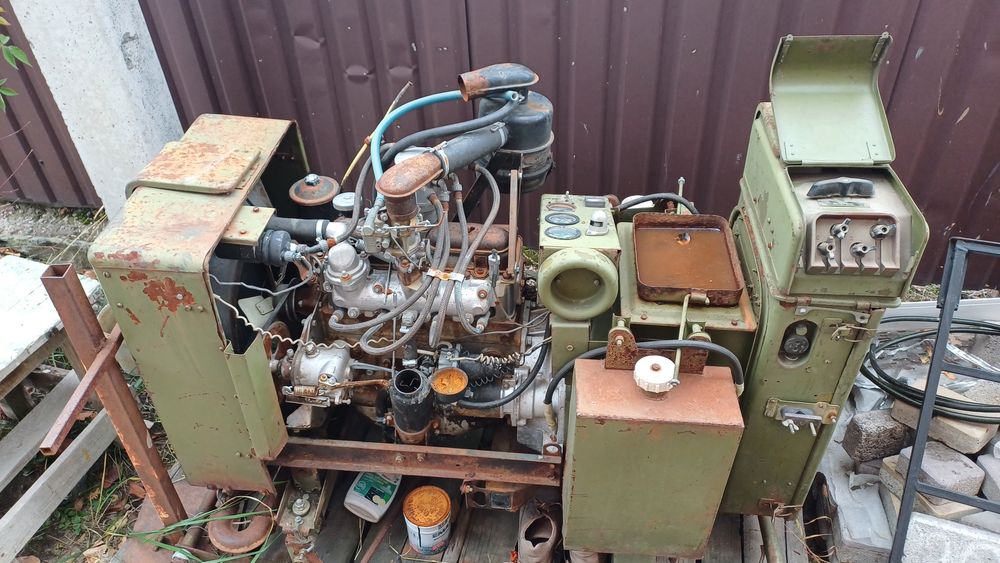 Генератор армійський