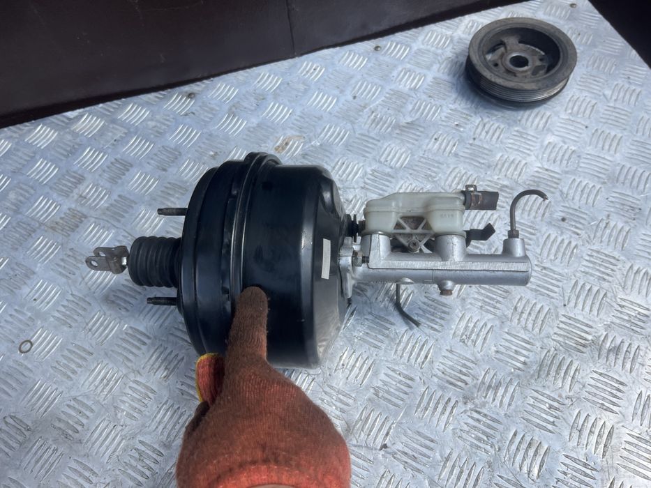 Ваккумный усилитель главный Toyota Isis Platana 2006