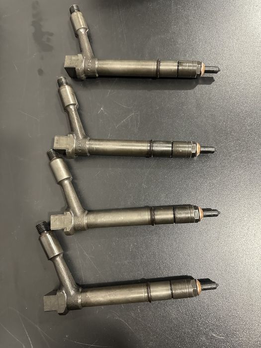 Injetor /  Opel Astra / Corsa / Combo 1.7DTI 1.7DI TJBB01901D