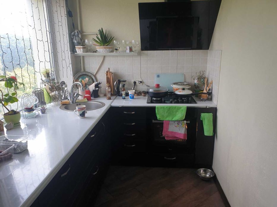 Сдаю 2 комнатную студию просп. Голосеевский 82