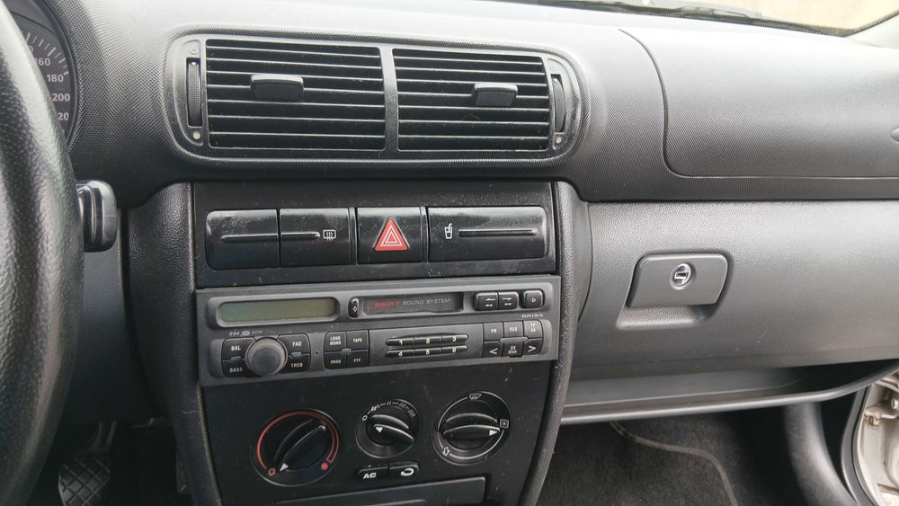 Seat Toledo 1.6 4P 185000KM T.extras Bom Preço