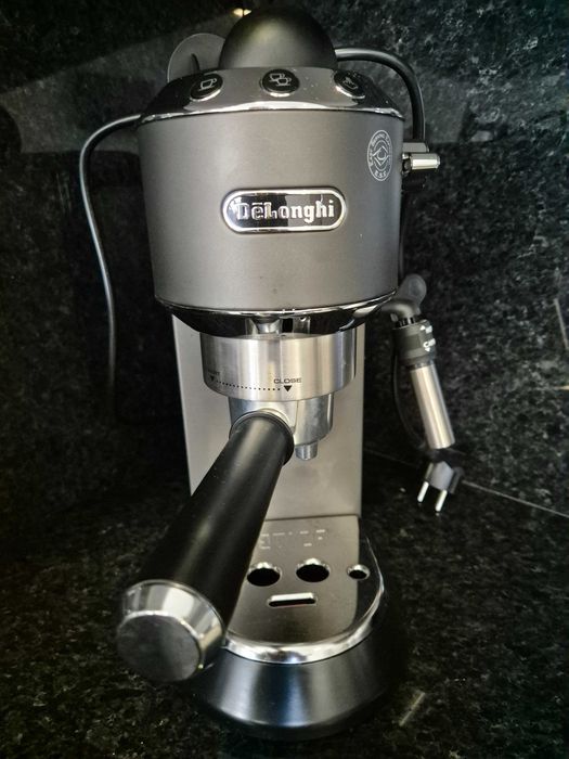 Máquina de café delonghi