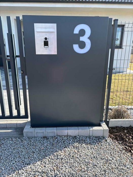 Słupek Ogrodzeniowy Premium - Mulimedialny - Multibox