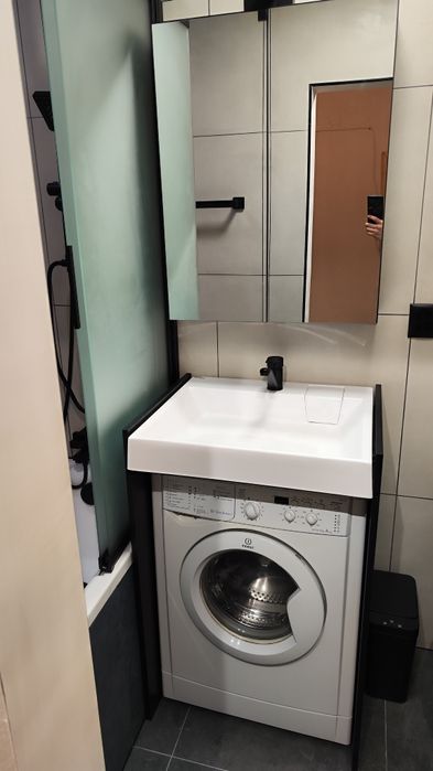 Umywalka nad pralkę akrylowa