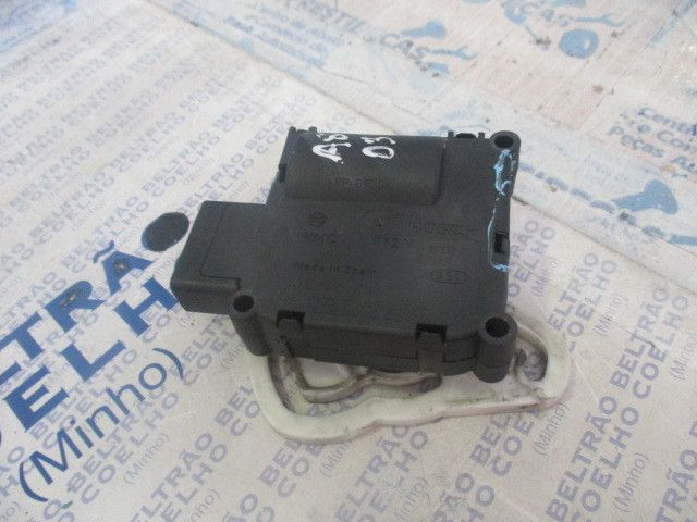 Motor da comporta da sofagem AUDI A8 (4D2, 4D8)