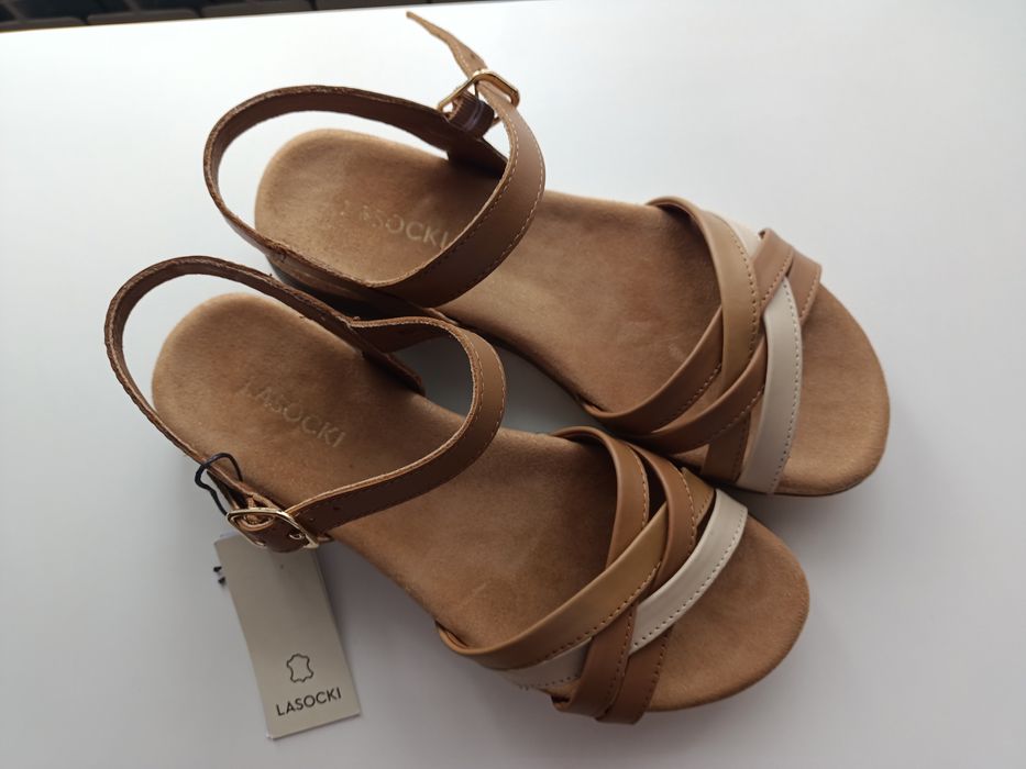 Skórzane sandały Lasocki