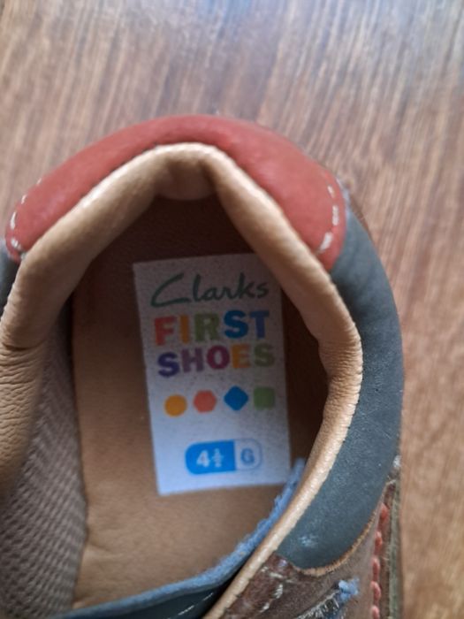 Clarks buciki na rzepy skóra roz 20,5