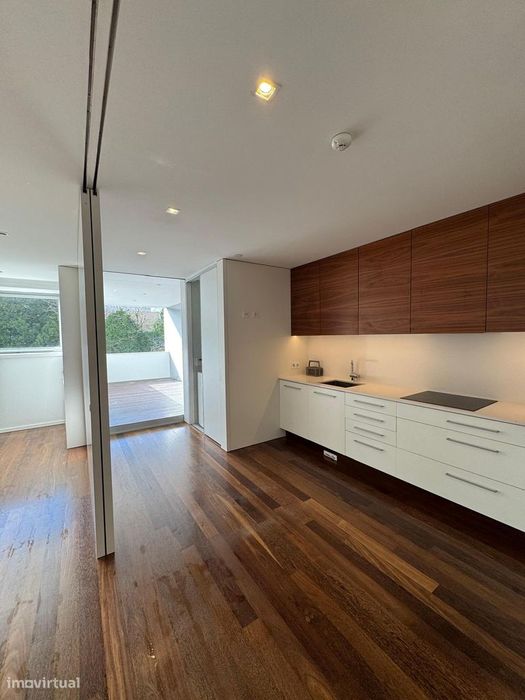 Apartamento T2 para arrendar em Arcozelo na Quinta de Forbes