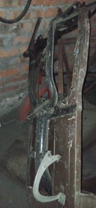 Рама + інші запчастини моторолера "Тула" Т-200М.