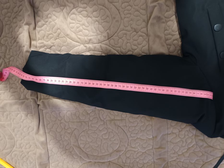 Продам зимову куртку на хлопчика.