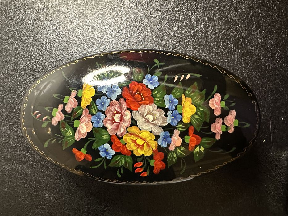 Piekne puzderko recznie malowane