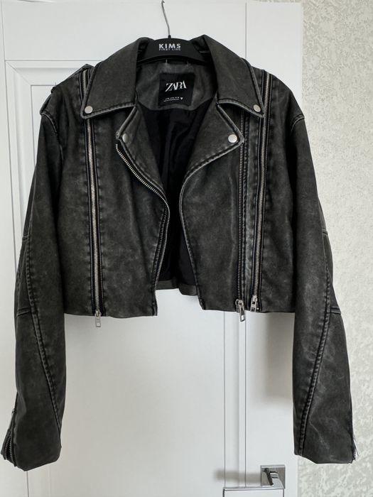 Продам косуху  Zara