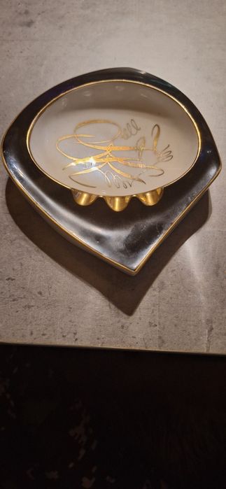 Porcelanowa popielniczka